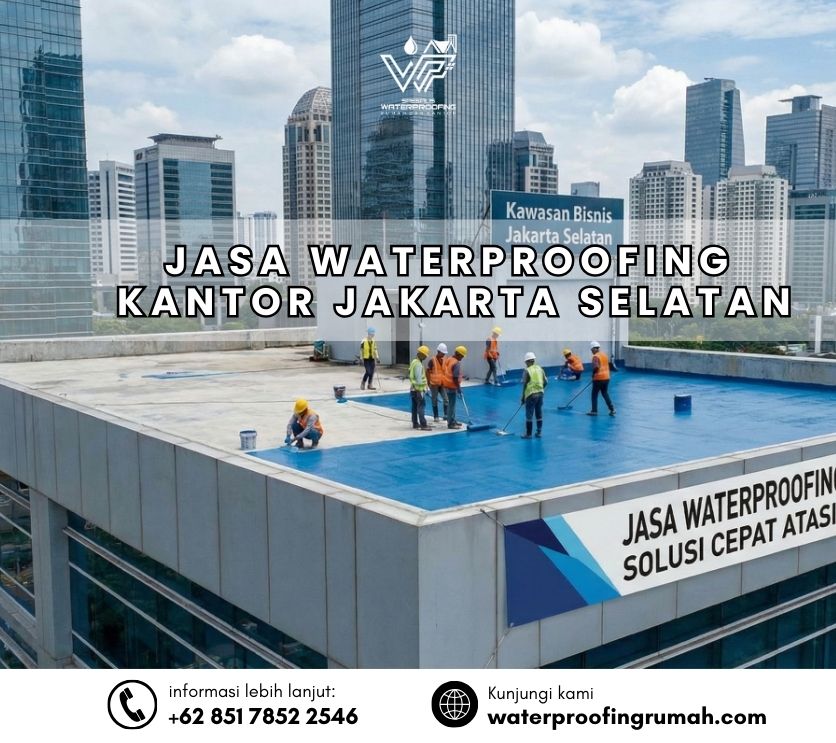 Jasa waterproofing dak beton kantor Jakarta Selatan, tukang waterproofing sedang bekerja di atap gedung tinggi, solusi atasi dak bocor Jakarta.