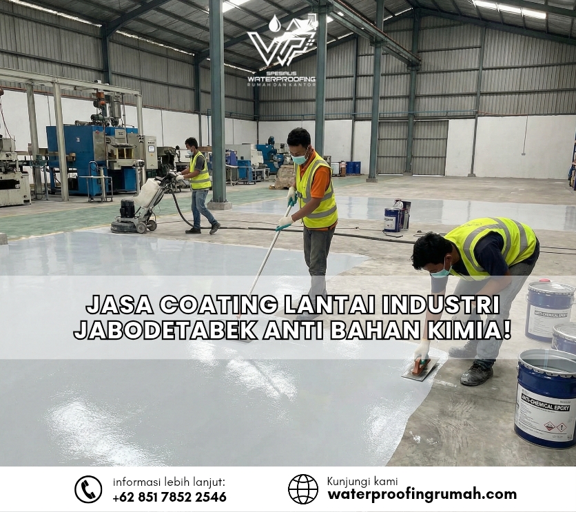 Tim profesional sedang mengerjakan jasa coating lantai epoxy industri di sebuah gudang atau pabrik untuk perlindungan anti bahan kimia.